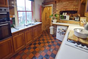 Kitchen- click for photo gallery